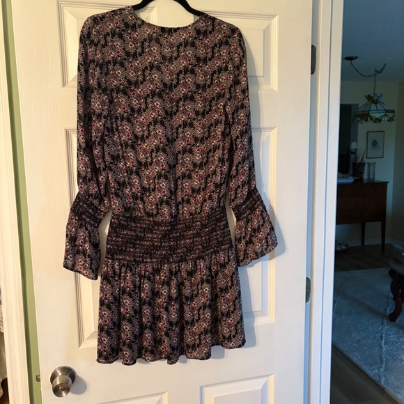 Dress - Picture 2 of 4